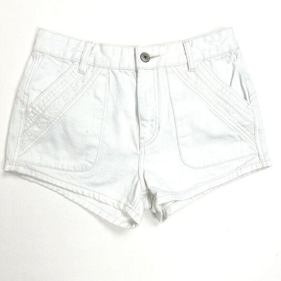 Free People Sweet Surrender Floral Lace Trim Denim Shorts. White. Size 27 - Picture 2 of 15